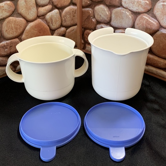 Vintage  Tupperware White with Blue Lids Sugar Bowl & Creamer Set With Snap Lids - Picture 3 of 10